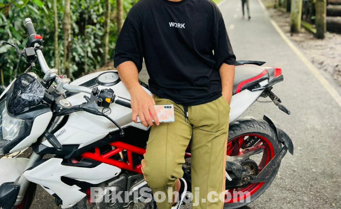 benelli tnt 150